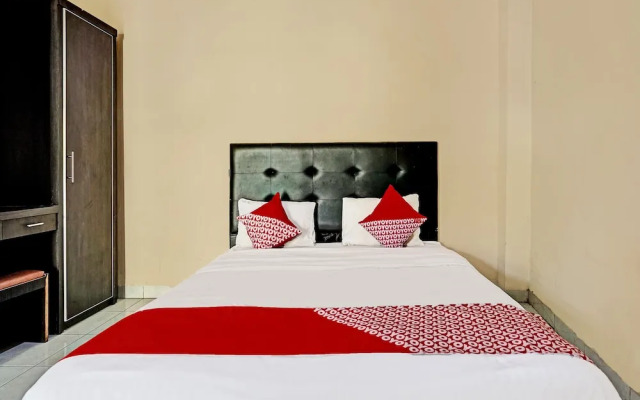 OYO Life 91873 Nugraha Kost