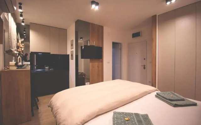 TOP Room