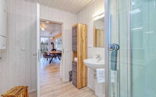 Amazing Home in Zerpenschleuse With 2 Bedrooms and Wifi