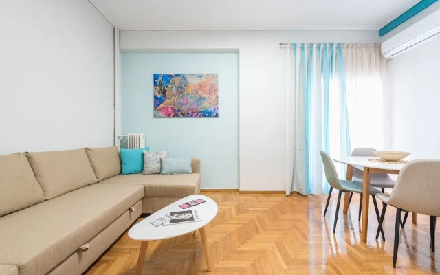 Warm Delightful Acropolis Apartment by Cloudkeys