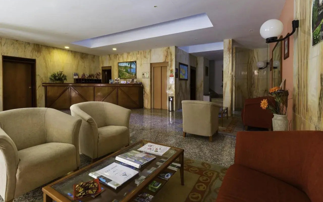 Aparthotel Imperatriz