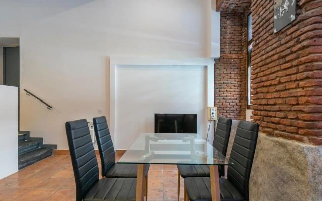 Homeabout Imperial Apartment