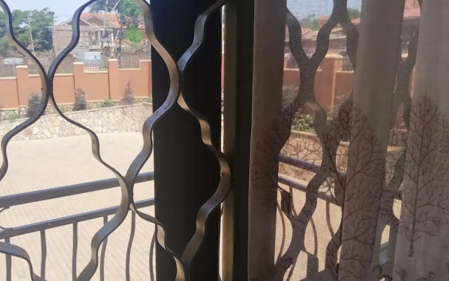 Golden Apartments Bukoto