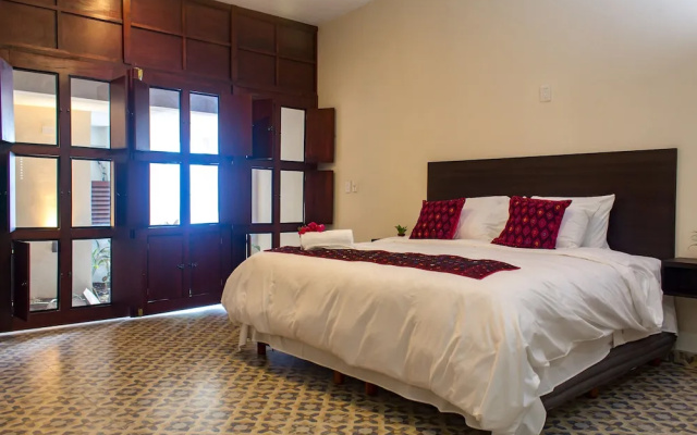 Hotel Maculís