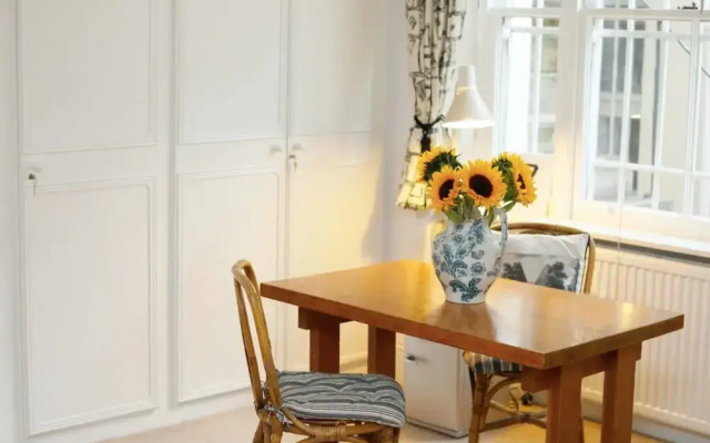 JOIVY 2 bed Flat by Maida Vale Tube & Shops