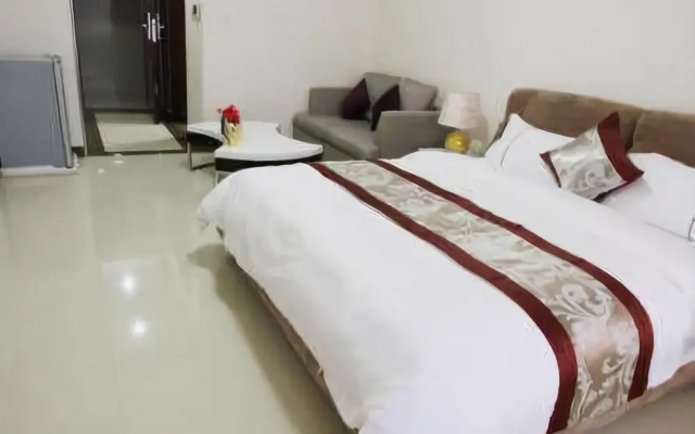 Yannian Square Hotel