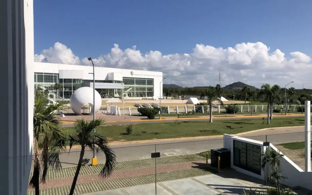 Marina Solé Loft 1 (J-1)