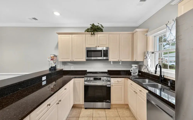 Magnolia Pointe 4889-103