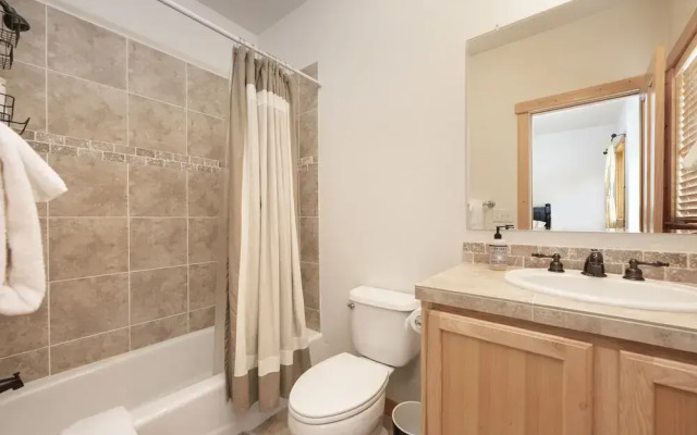 Willows Way 106 3 Bedroom Townhouse by RedAwning