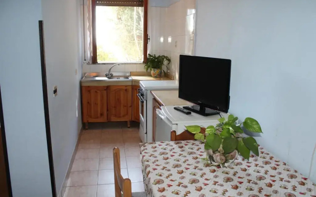 Jolly Residence