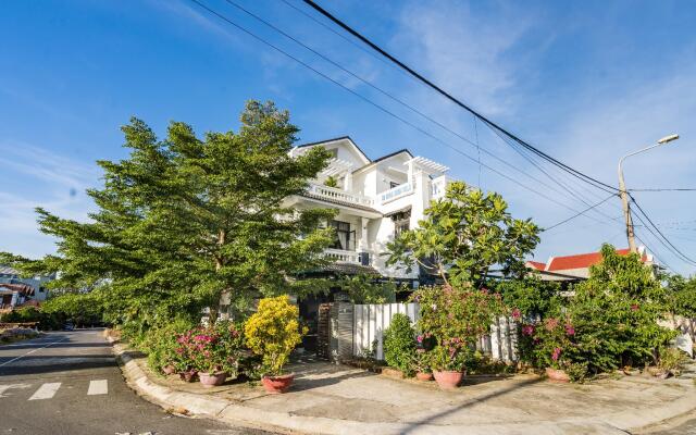 Отель Blue An Bang Villa Вьетнам, Хойан - отзывы, цены и фото номеров - забронировать отель Blue An Bang Villa онлайн вид на фасад