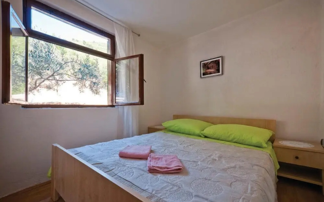 Stunning Home in Zastrazisce With 4 Bedrooms