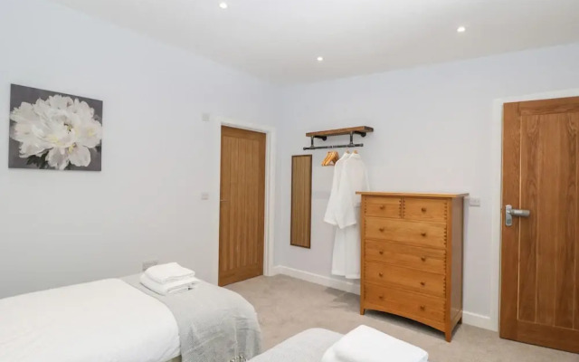 Stag Cottage