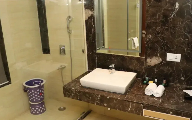 Hotel Lakhdatar