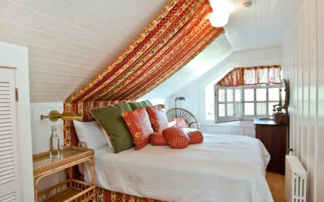 Sea View Inn - Carmel