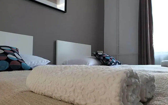 Center Rooms