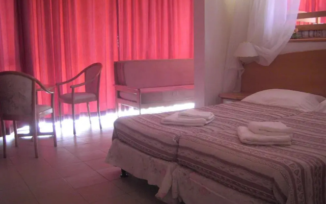 Il-Plajja Hotel