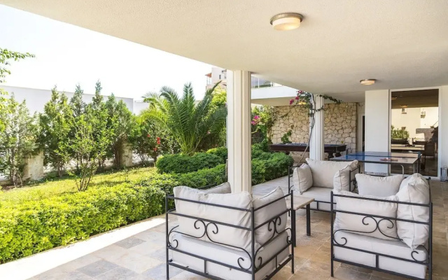 Villa Avon