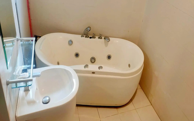 Max Star Hotel - Backpackers
