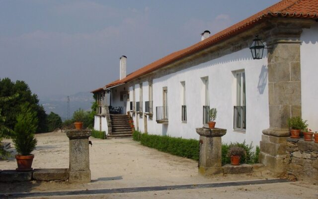 Отель Casa de Vilarinho de S. Romao вид на фасад