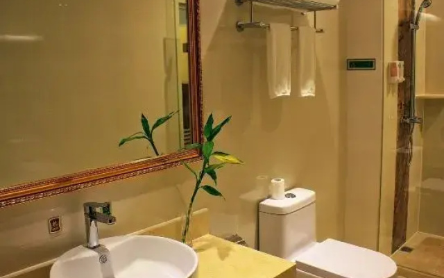 Luxotel Hotel