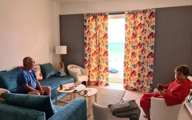Cosy Beach House