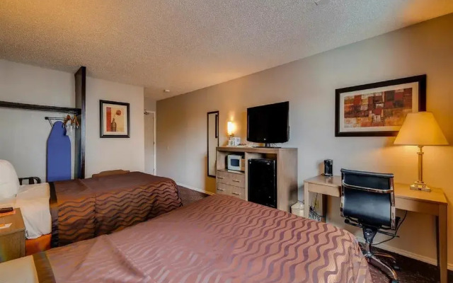 Orangewood Inn & Suites Midtown