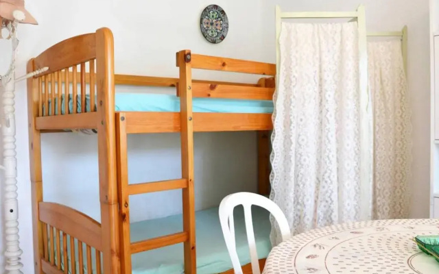 Appartement Bormes-les-Mimosas, 1 pièce, 4 personnes - FR-1-251-394