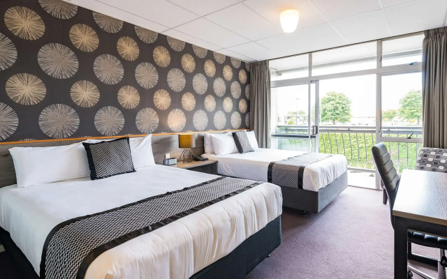 Heartland Ambassador Hotel Hamilton