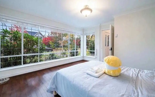 Comfortable Room in a Shared Home