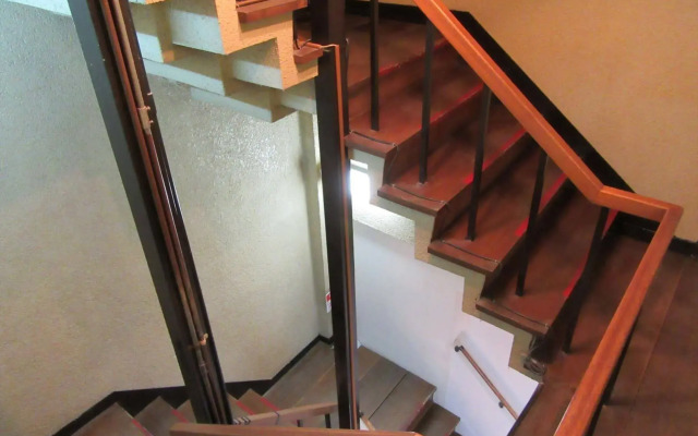 SAKURA GUEST HOUSE OSAKA DOUTONBORI (только для женщин)