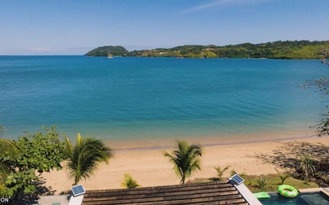 Amako Beach House