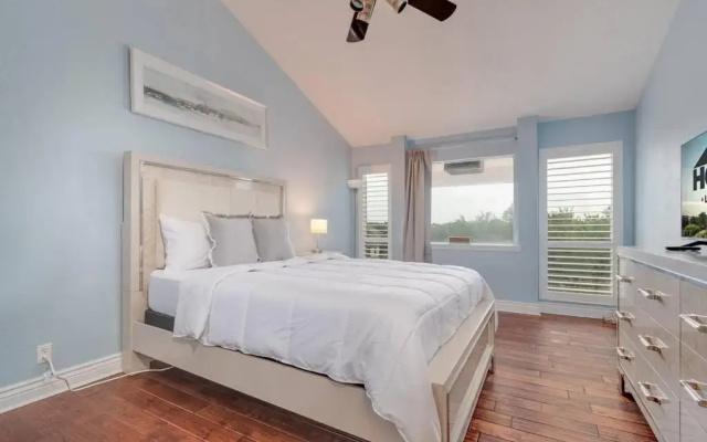 Cozy 3br/2bath vacation house at Lake Travis