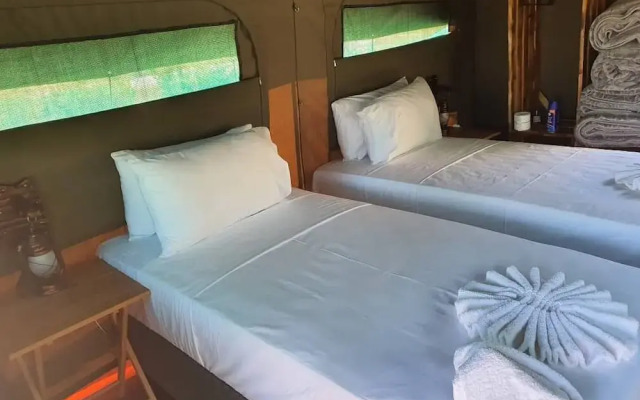 RiverScape Inn Tented Guest House
