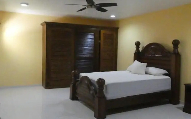 Singh Luxury Apartments With sea View, Apt.2