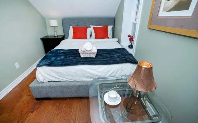 Cute 2-story, 2-bdrm Loft, Mins to Beach and Lake