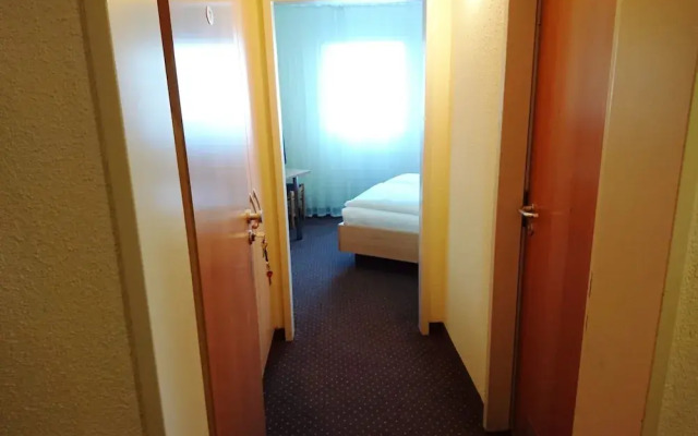 Central Hotel