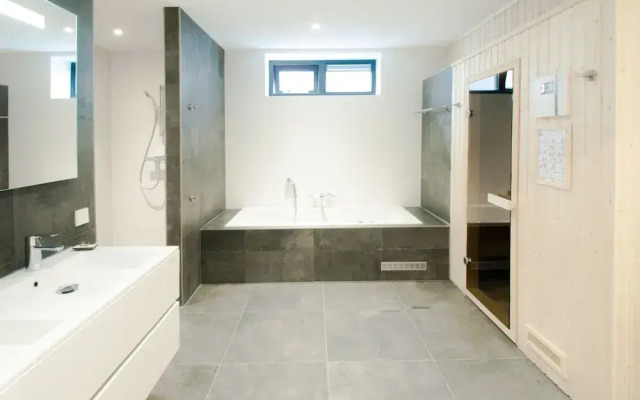 Villa Oesterdam Wellness 16 People