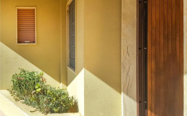 Awesome Apartment in Gallipoli With 1 Bedrooms