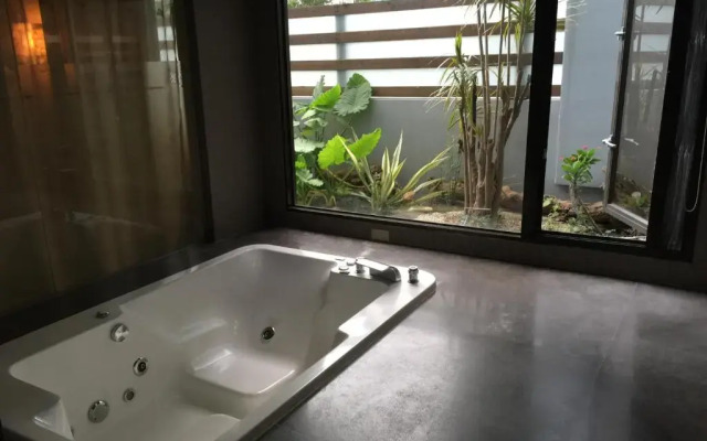 LI-GIN Motel
