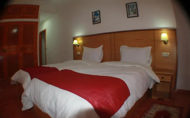 Sarys Hotel