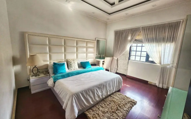 The G 8 Noida
