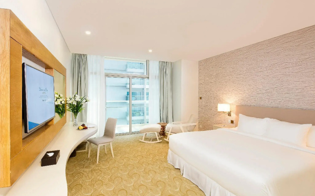 Diamond Bay Hotel
