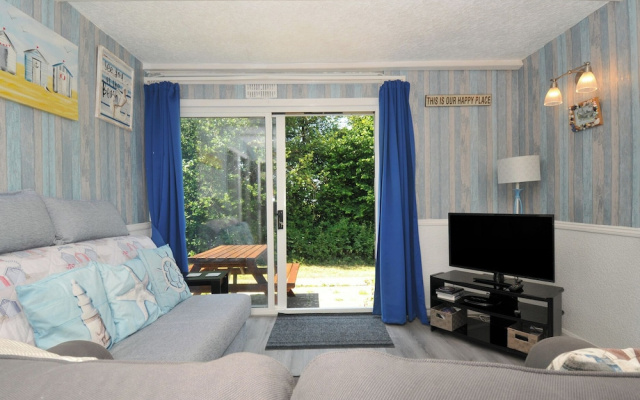 8 Hillside