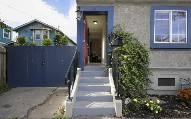 Cozy, Modern 3-bedroom in Oakland