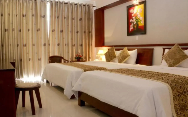 City Hotel 18 Luu Van Lang