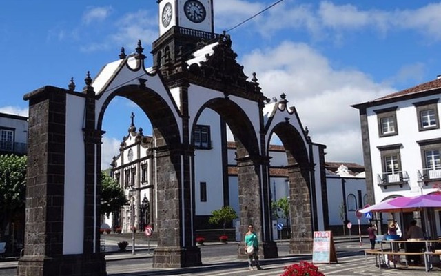 Отель Home Azores - Ana's Place Португалия, Понта-Делгада - отзывы, цены и фото номеров - забронировать отель Home Azores - Ana's Place онлайн вид на фасад