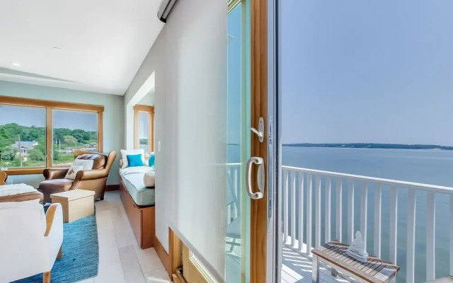North Fork Waterfront Beach House