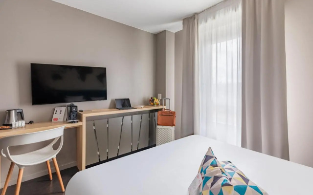 Air Hotel Paris Le Bourget
