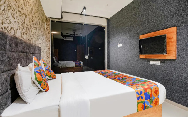 Fabhotel The Life